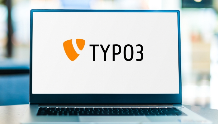 Laptop mit Typo3 auf dem Bildschirm