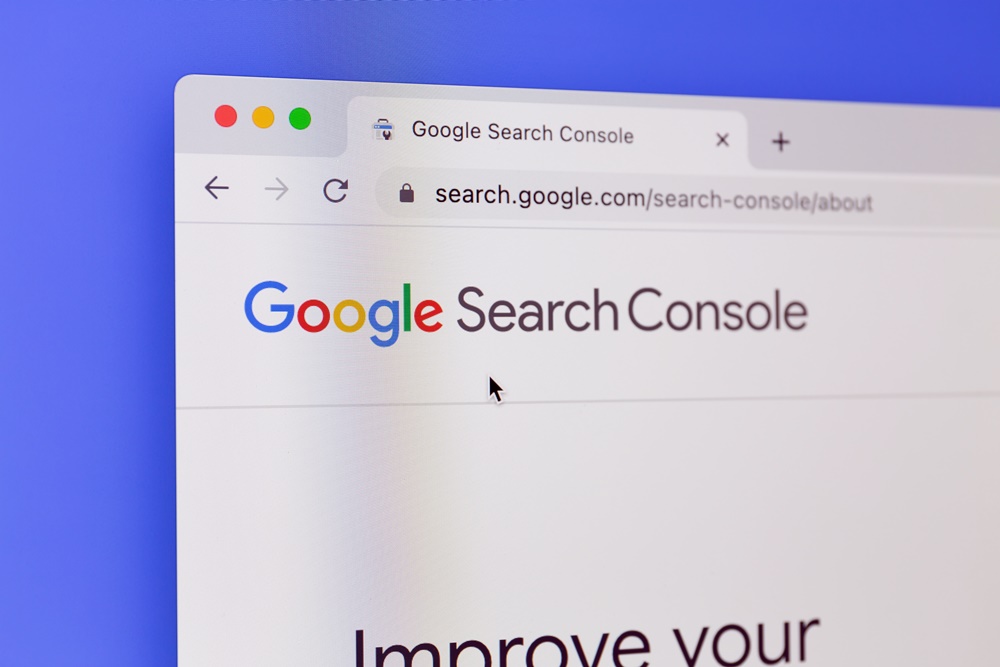 Google Search Console im Browser geöffnet, Fokus liegt auf Logo