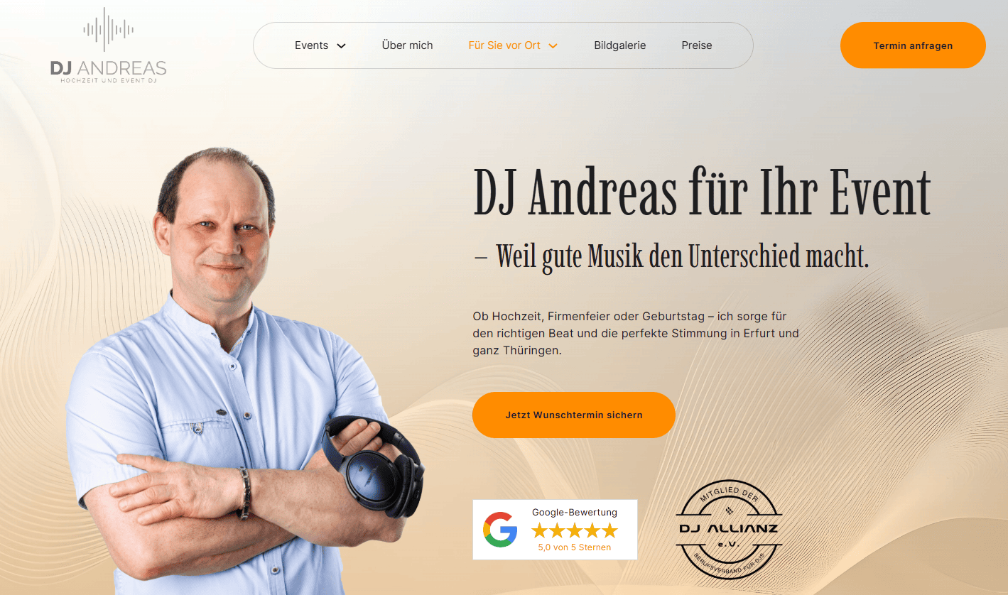Screenshot der Startseite von djandreas.de mit DJ Andreas im Portrait, Slogan und Call-to-Action zur Terminbuchung.
